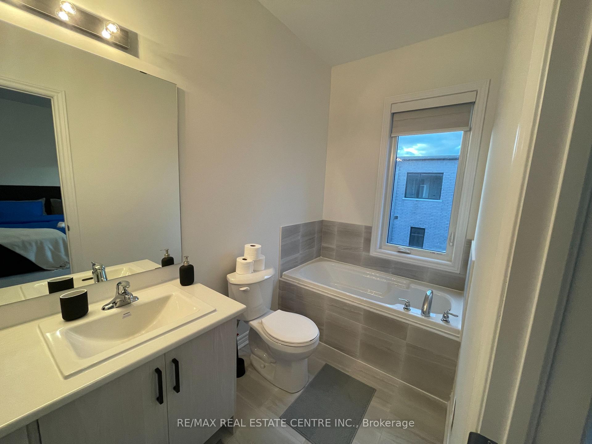 Photo 31 of 38 Quilico Road, Vaughan, Elder Mills — HOMEH