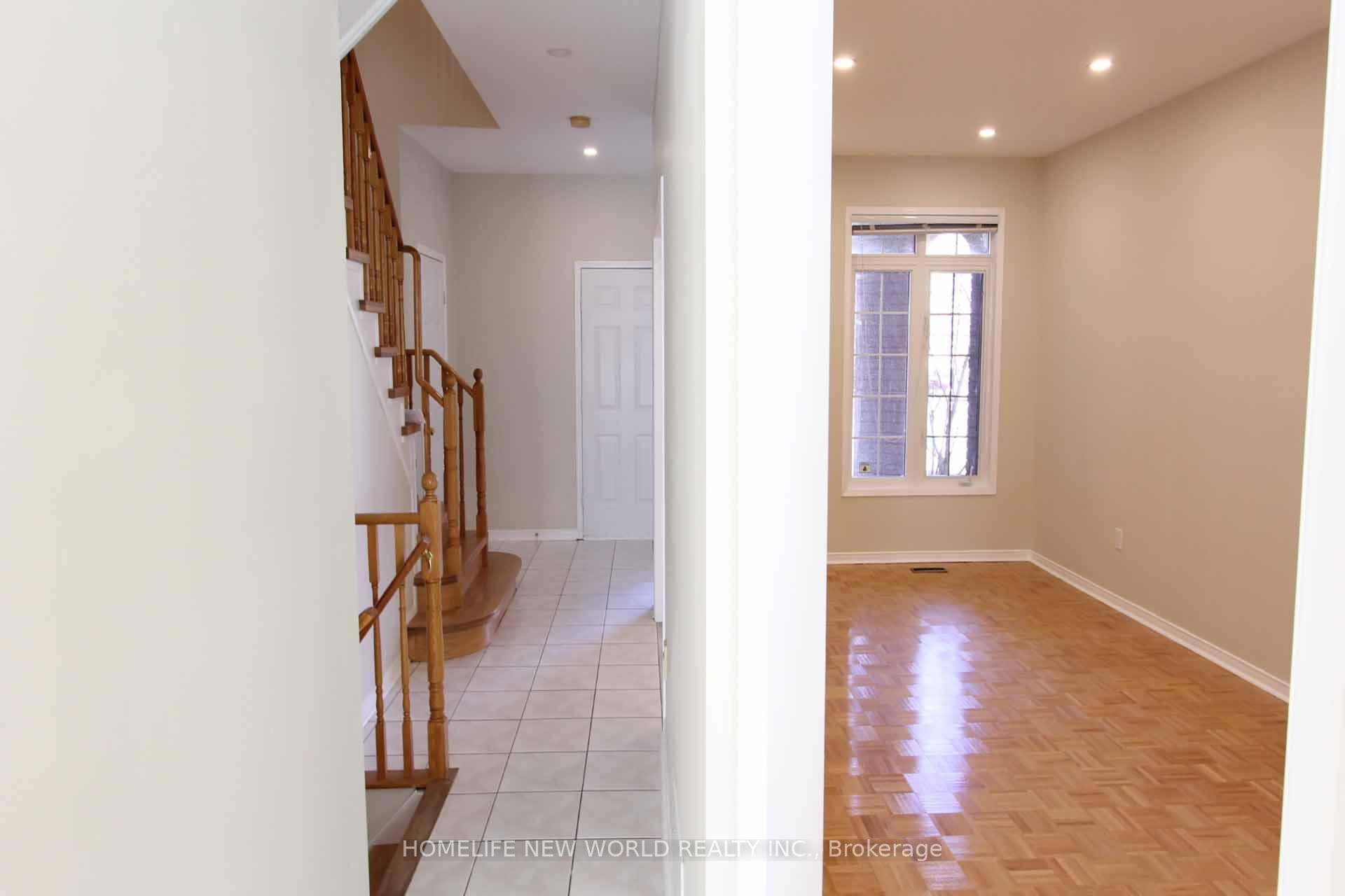Photo 6 of 17 Craddock Street, Vaughan, Maple — HOMEH