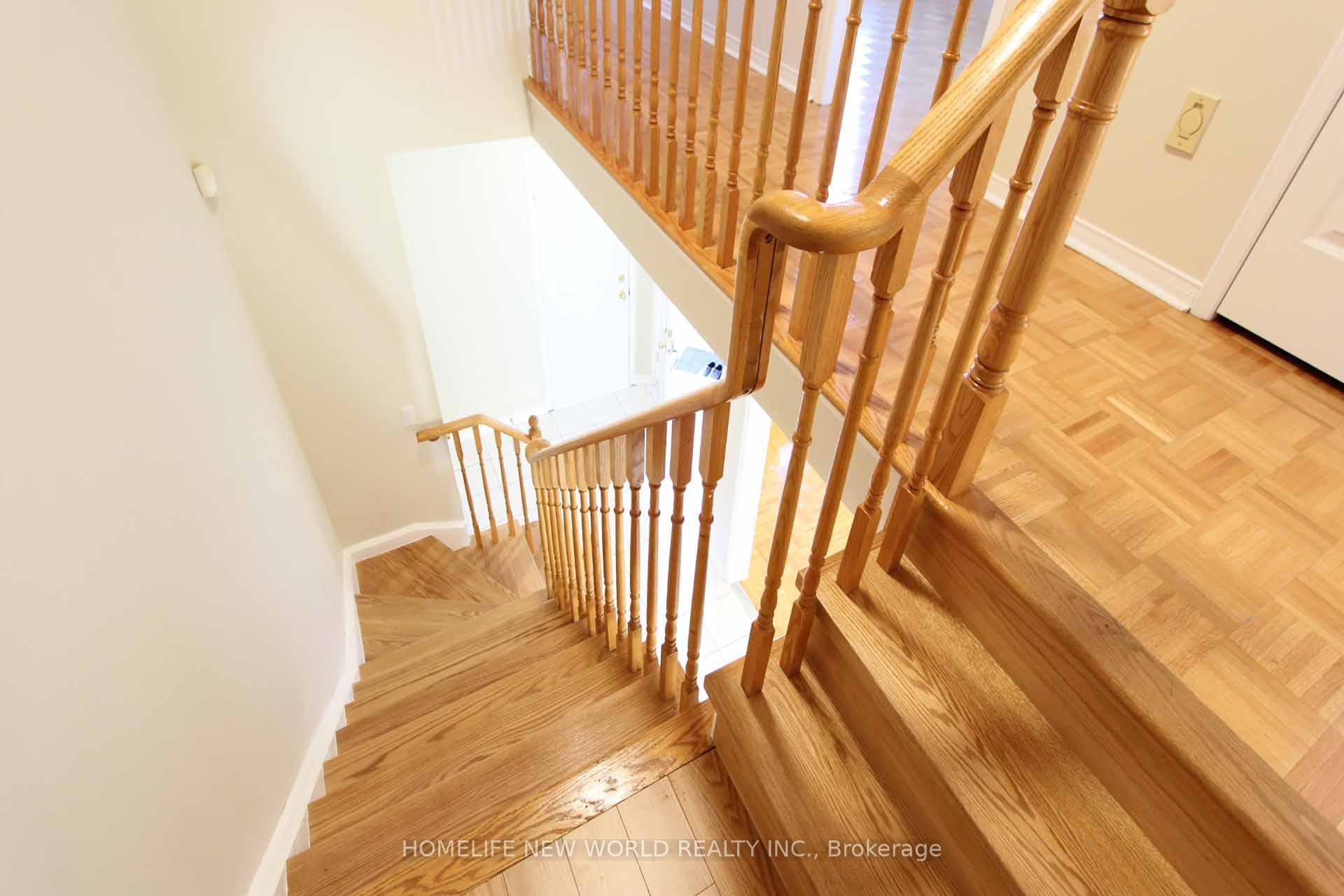 Photo 22 of 17 Craddock Street, Vaughan, Maple — HOMEH