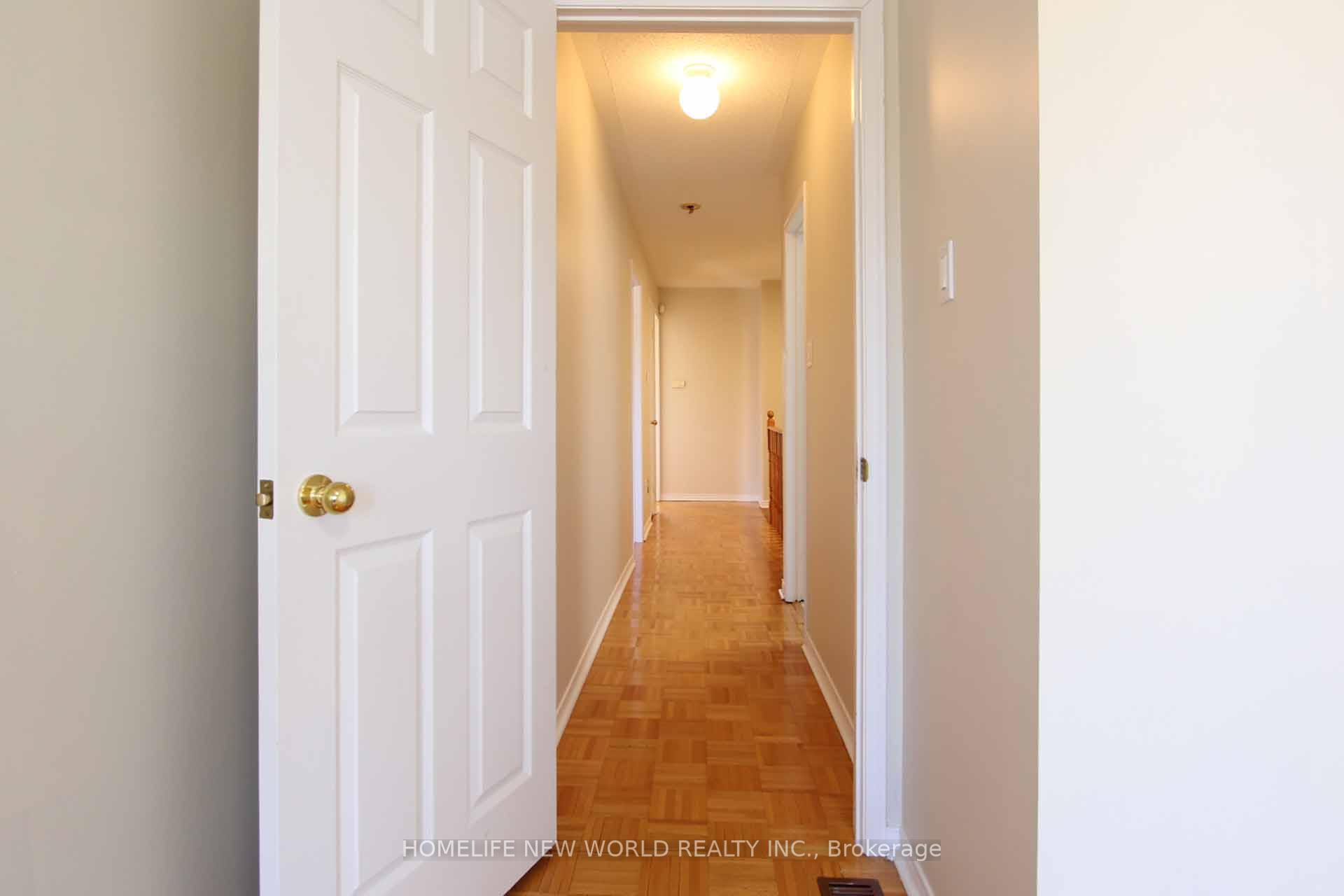 Photo 24 of 17 Craddock Street, Vaughan, Maple — HOMEH