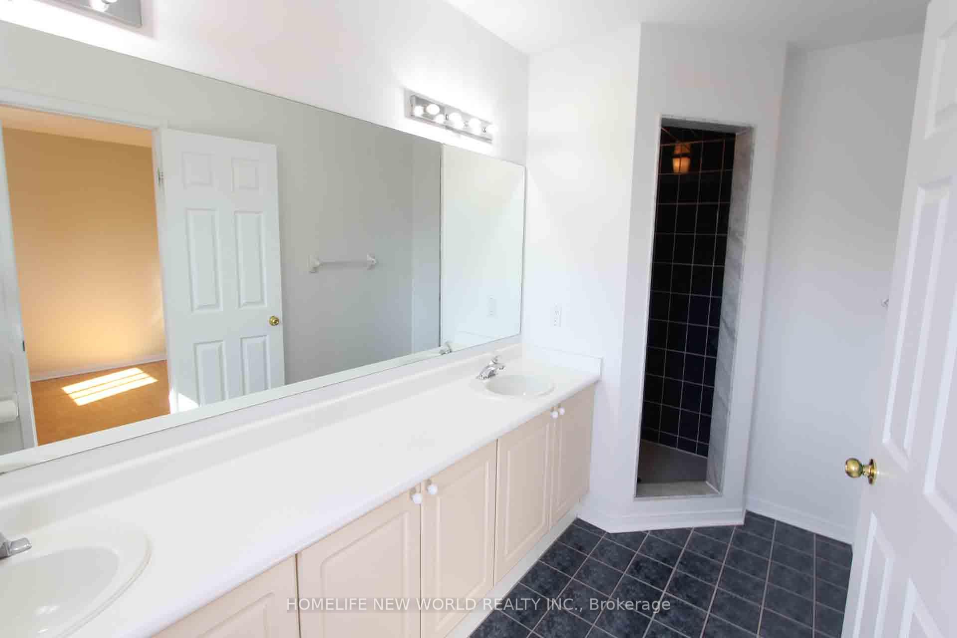 Photo 27 of 17 Craddock Street, Vaughan, Maple — HOMEH