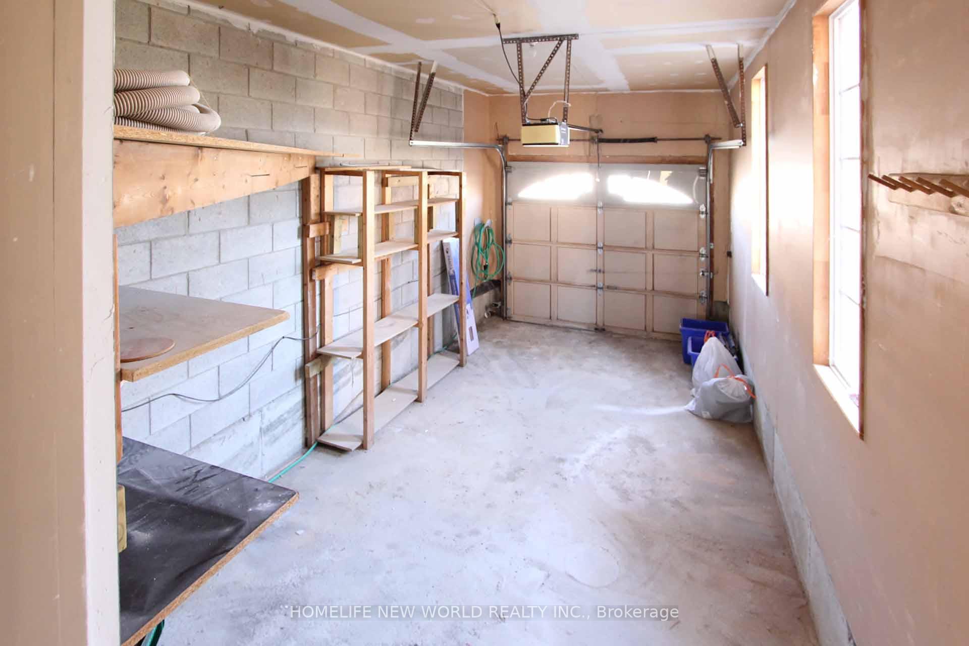 Photo 35 of 17 Craddock Street, Vaughan, Maple — HOMEH