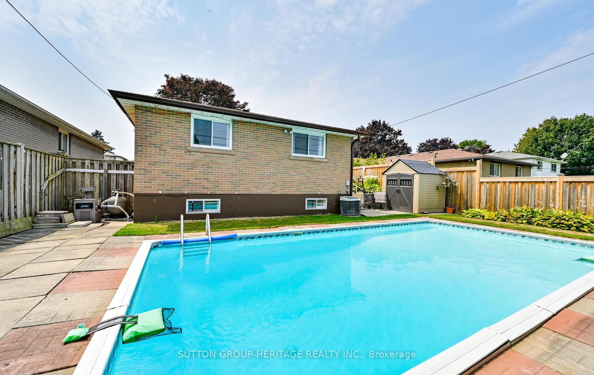 Photo 19 of 86 Gregory Road, Ajax, South East — HOMEH