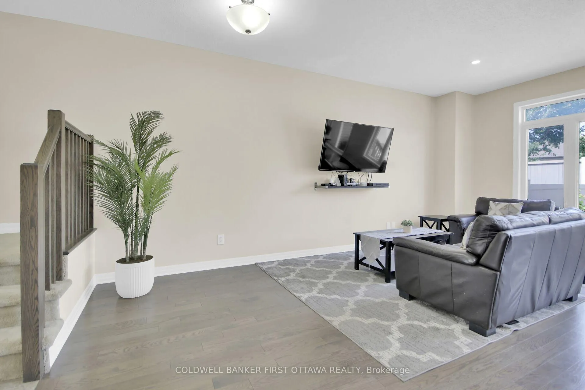 Photo 6 of 168 Hawkshaw Crescent, Ottawa, Barrhaven - Cedargrove/Fraserdale — HOMEH