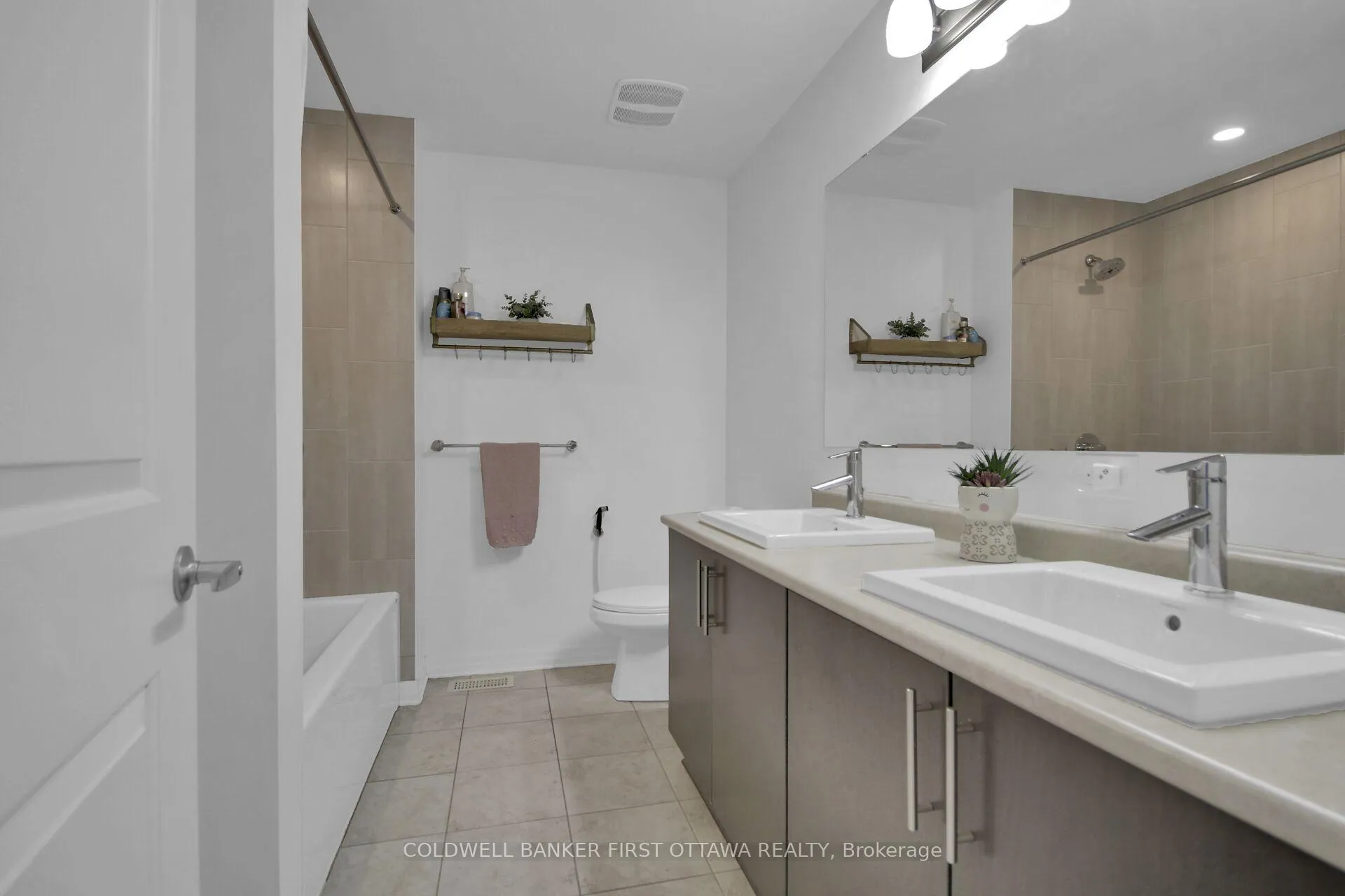 Photo 28 of 168 Hawkshaw Crescent, Ottawa, Barrhaven - Cedargrove/Fraserdale — HOMEH