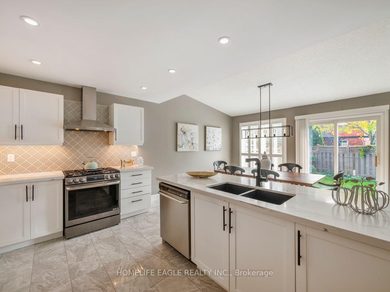Photo 8 of 9 Marbella Road, Vaughan, Sonoma Heights — HOMEH