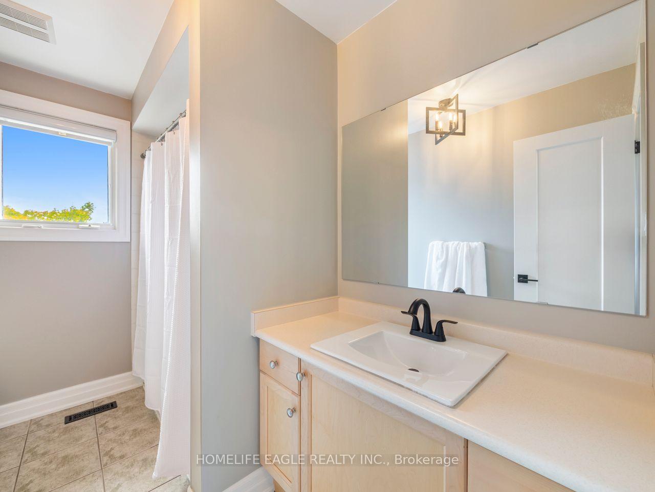 Photo 17 of 9 Marbella Road, Vaughan, Sonoma Heights — HOMEH