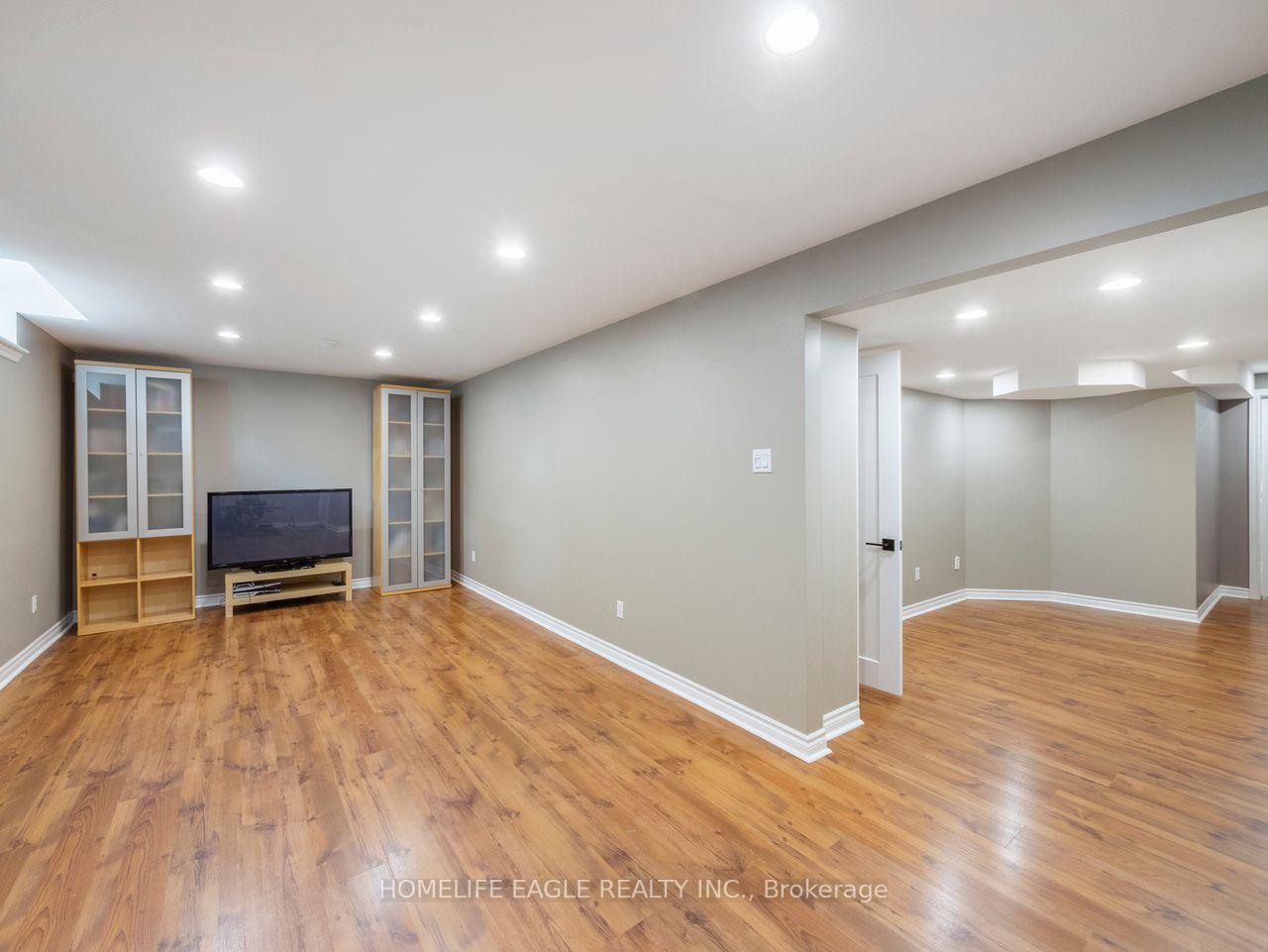 Photo 18 of 9 Marbella Road, Vaughan, Sonoma Heights — HOMEH
