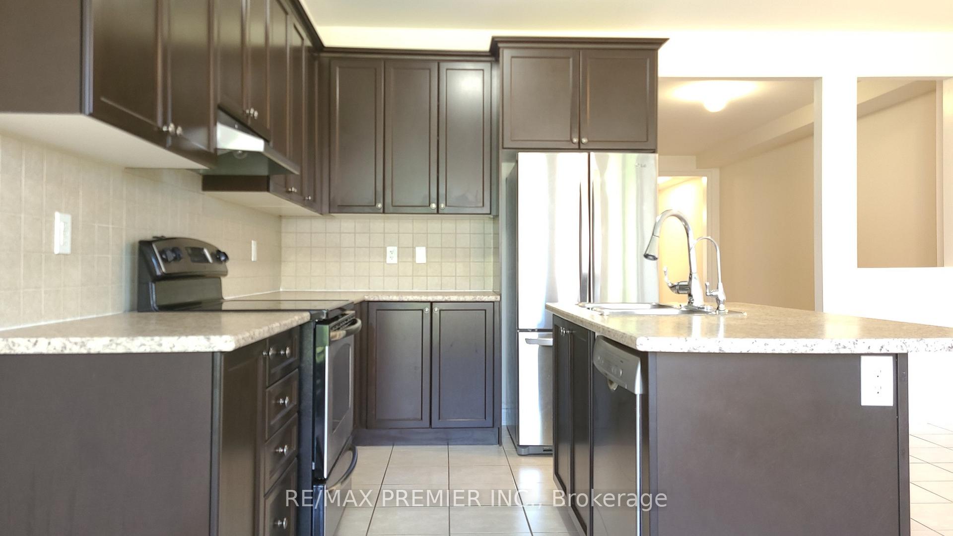 Photo 11 of 6 Sedgewick Place, Vaughan, Vellore Village — HOMEH