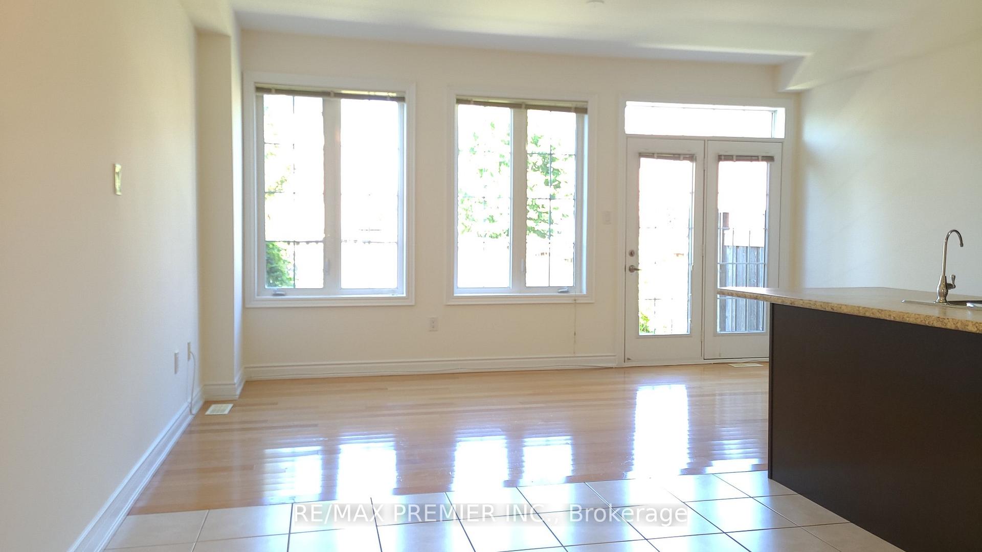 Photo 14 of 6 Sedgewick Place, Vaughan, Vellore Village — HOMEH