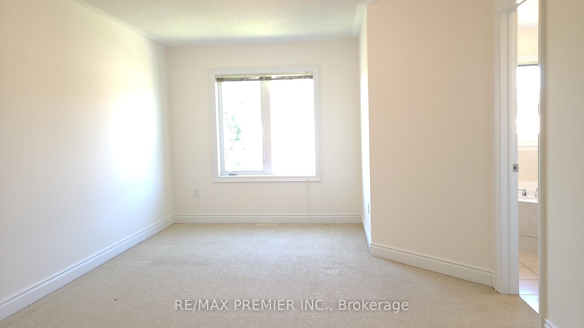 Photo 18 of 6 Sedgewick Place, Vaughan, Vellore Village — HOMEH