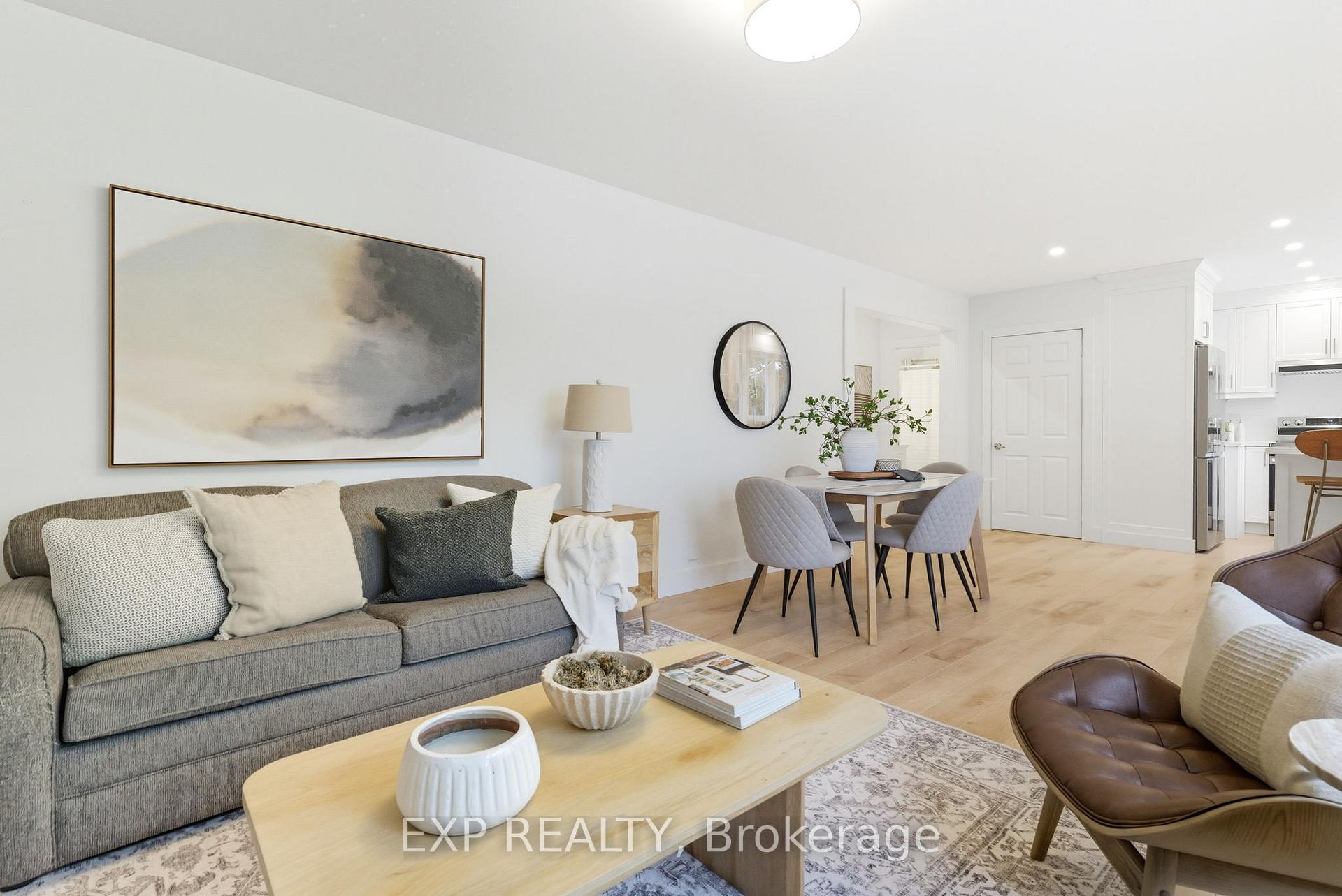 Photo 12 of 54 Ferguson Avenue, Whitby, Brooklin — HOMEH