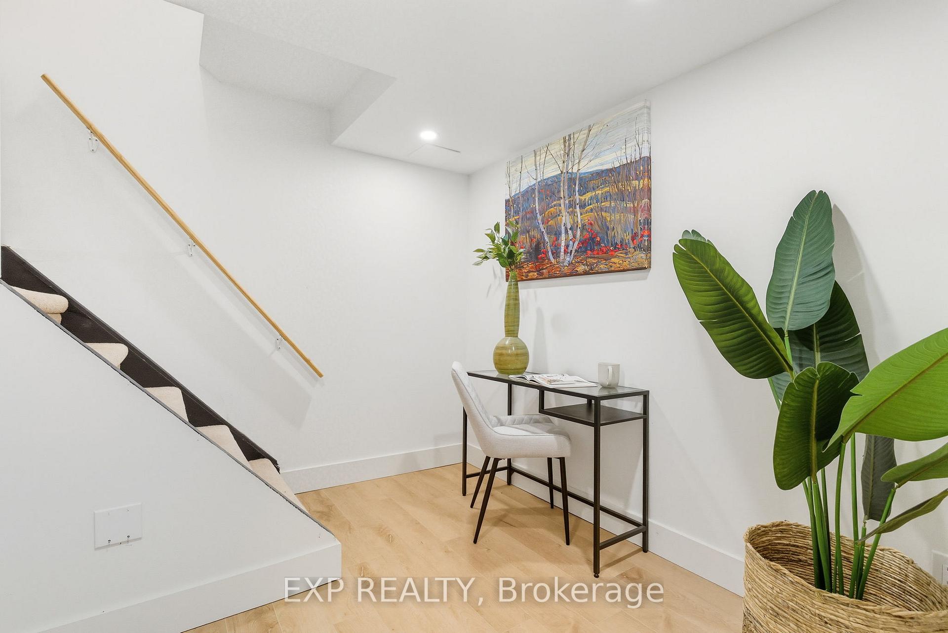 Photo 24 of 54 Ferguson Avenue, Whitby, Brooklin — HOMEH