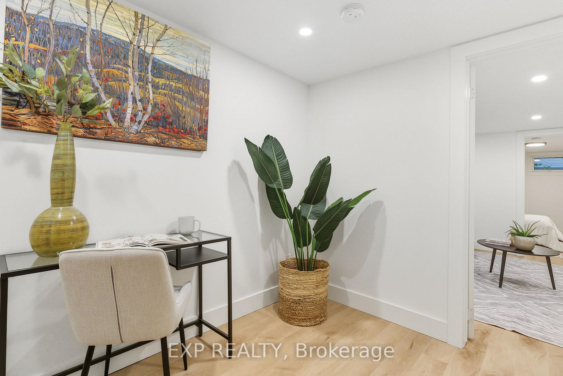Photo 25 of 54 Ferguson Avenue, Whitby, Brooklin — HOMEH