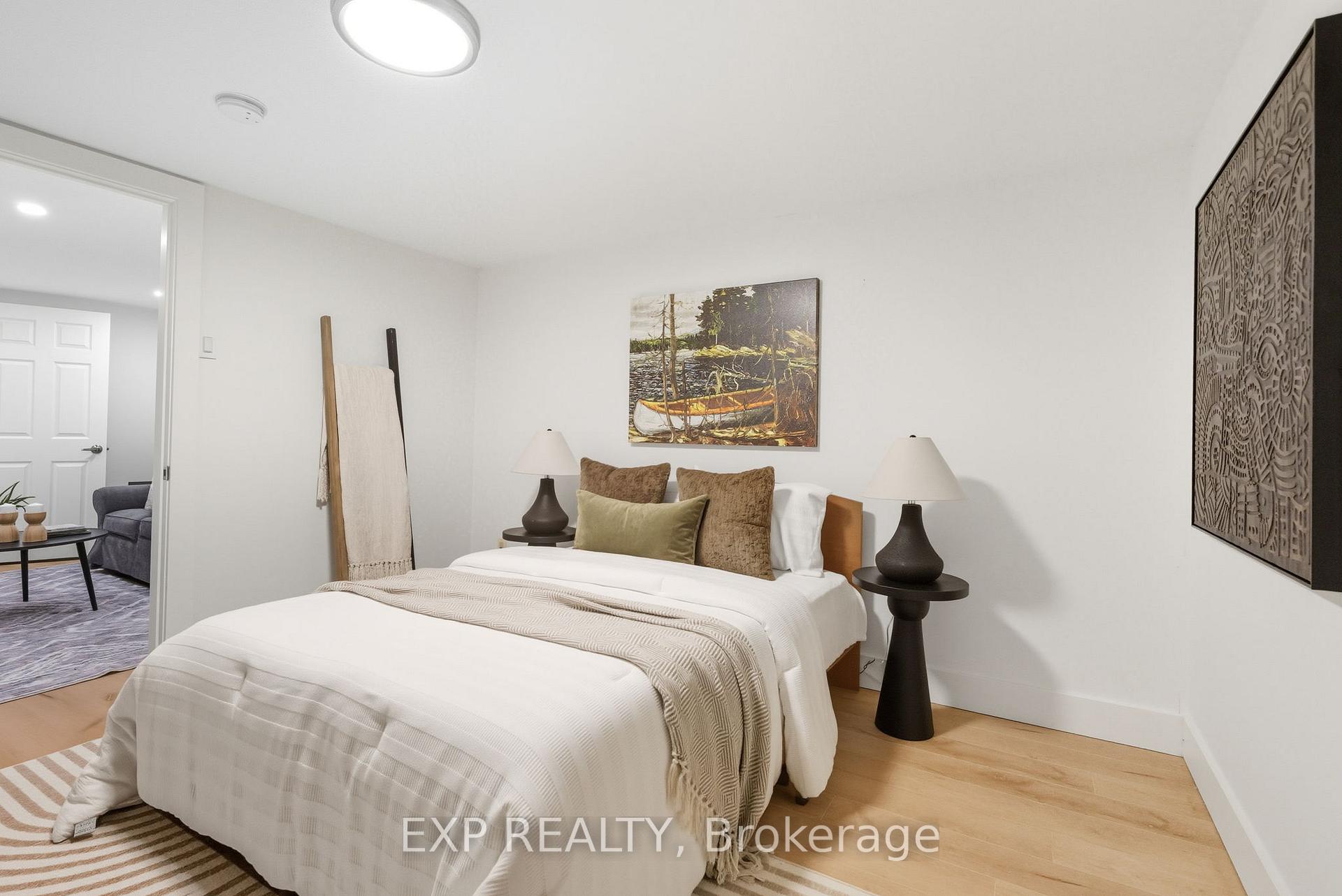 Photo 34 of 54 Ferguson Avenue, Whitby, Brooklin — HOMEH