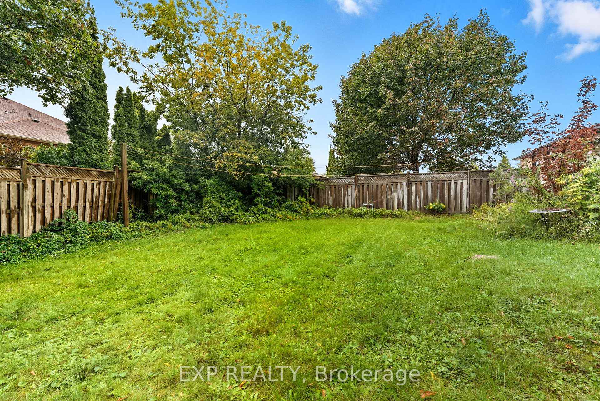 Photo 44 of 54 Ferguson Avenue, Whitby, Brooklin — HOMEH