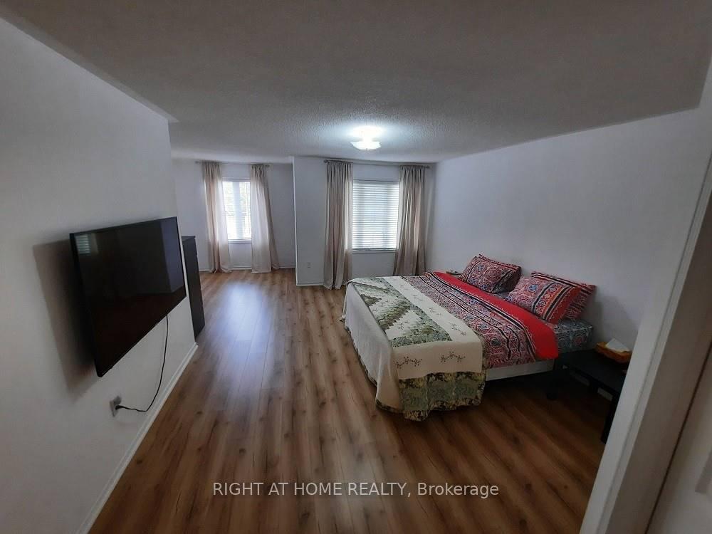Photo 7 of 53 Armitage Crescent, Ajax, Northwest Ajax — HOMEH