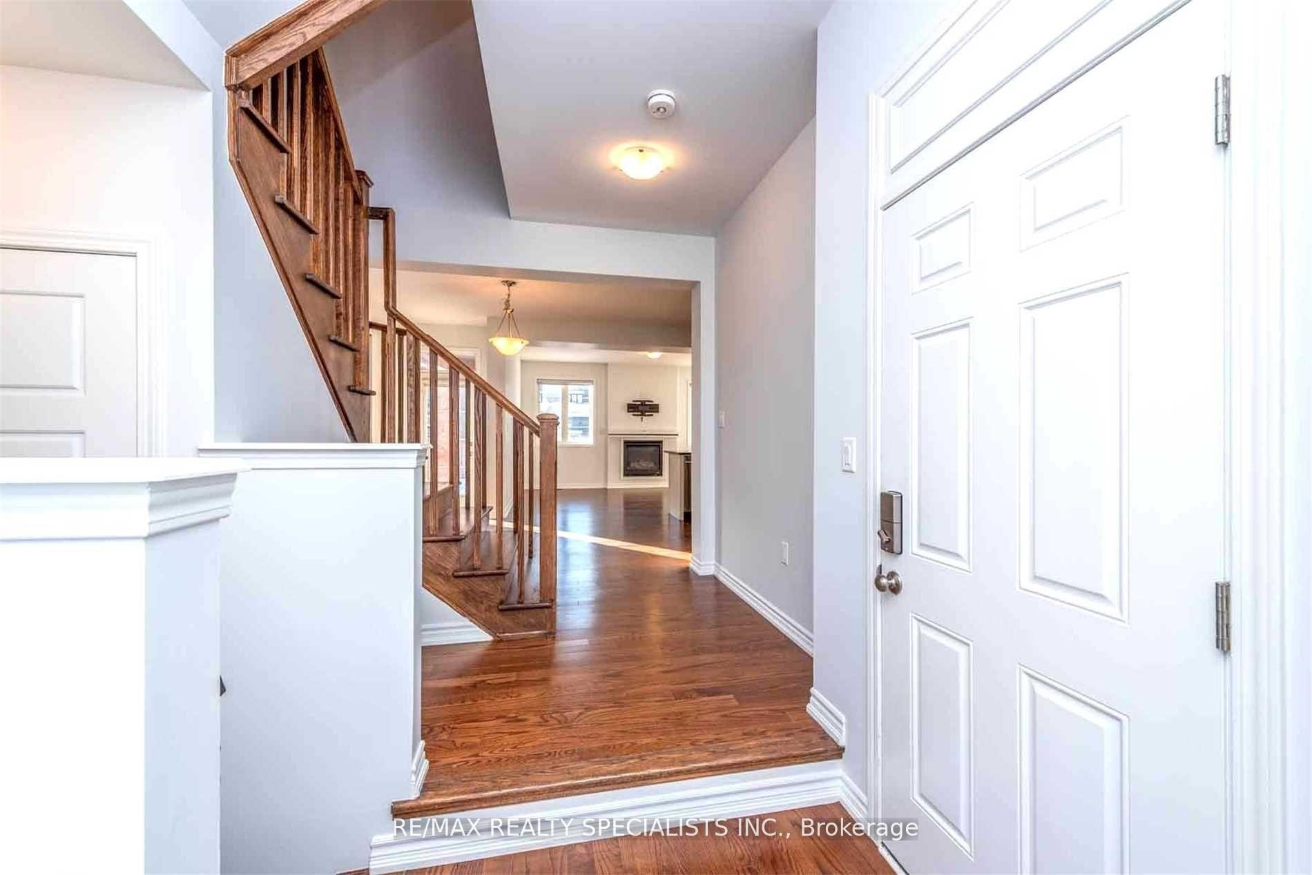 Photo 6 of 116 Lacrosse Trail, Vaughan, Kleinburg — HOMEH