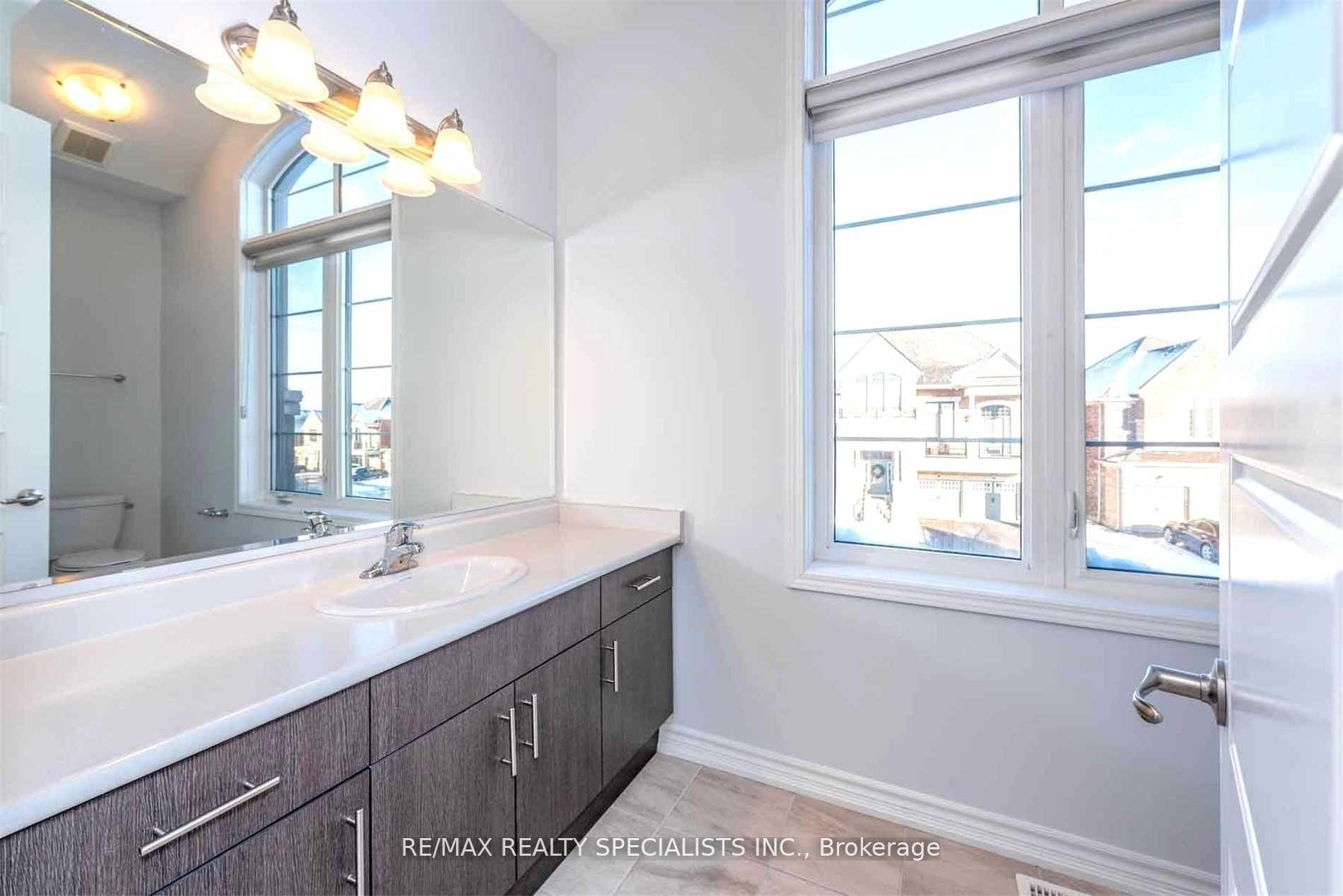 Photo 26 of 116 Lacrosse Trail, Vaughan, Kleinburg — HOMEH