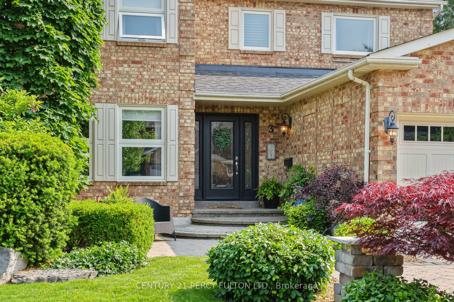 Photo 3 of 3 Chipperfield Crescent, Whitby, Pringle Creek — HOMEH