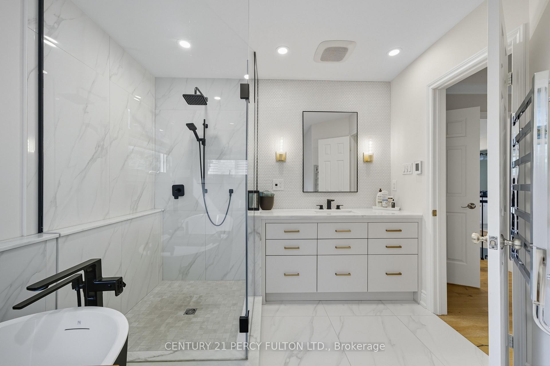 Photo 26 of 3 Chipperfield Crescent, Whitby, Pringle Creek — HOMEH