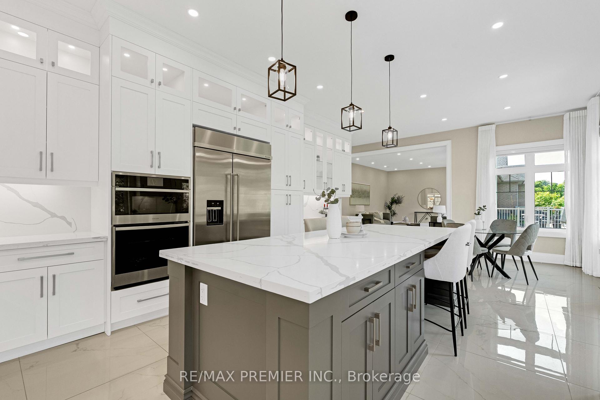 Photo 10 of 24 Francesca Court, Vaughan, East Woodbridge — HOMEH