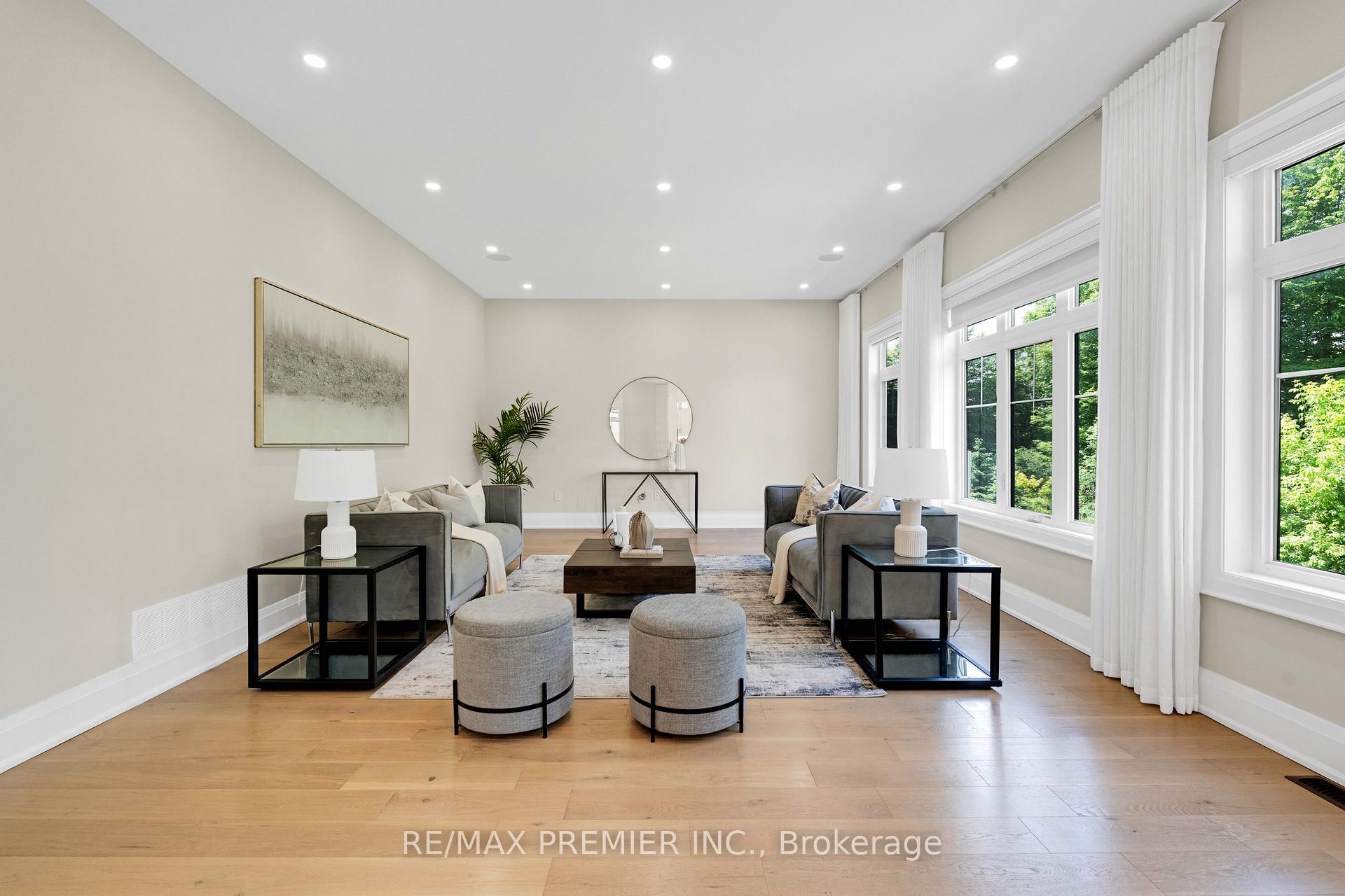 Photo 13 of 24 Francesca Court, Vaughan, East Woodbridge — HOMEH