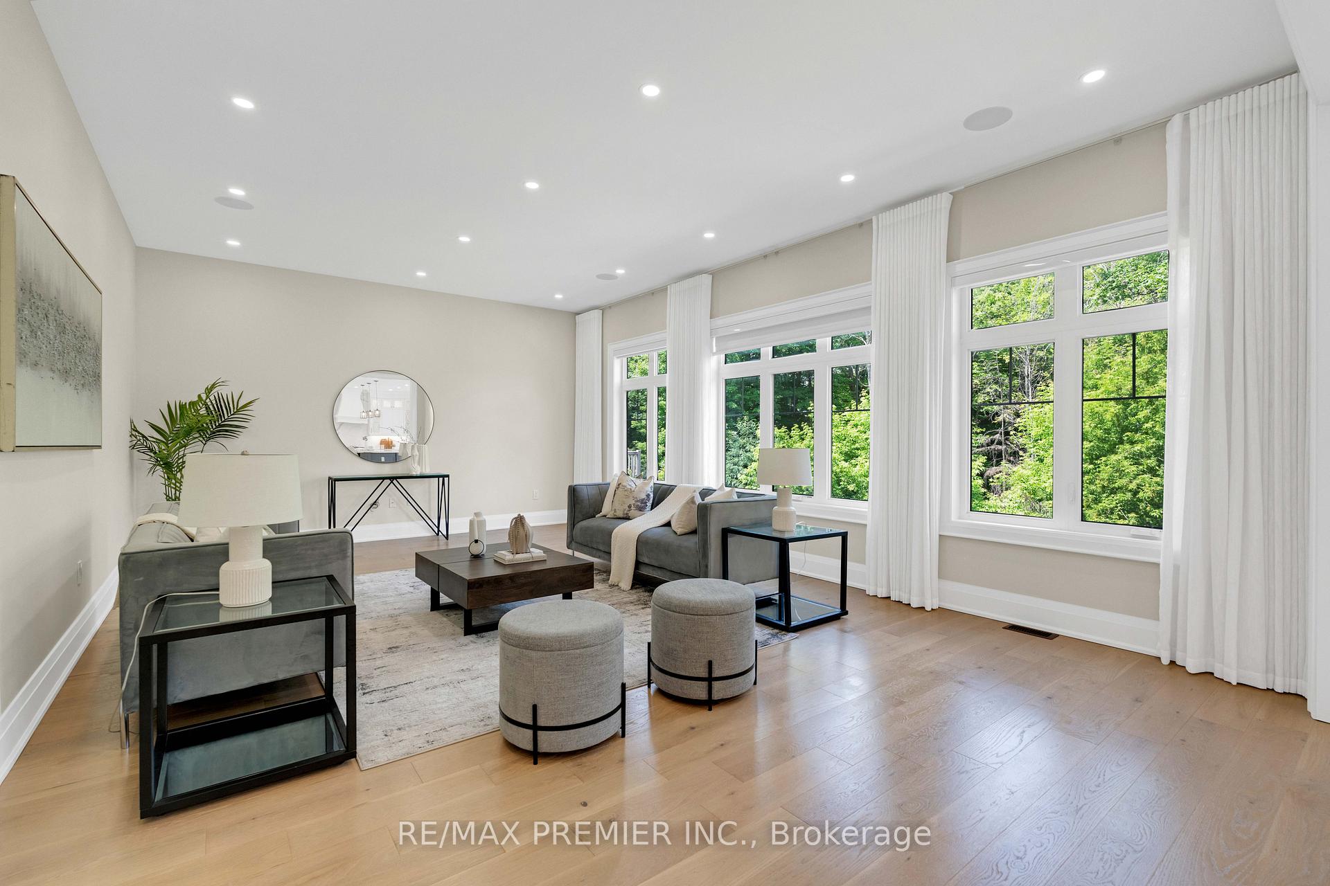 Photo 14 of 24 Francesca Court, Vaughan, East Woodbridge — HOMEH