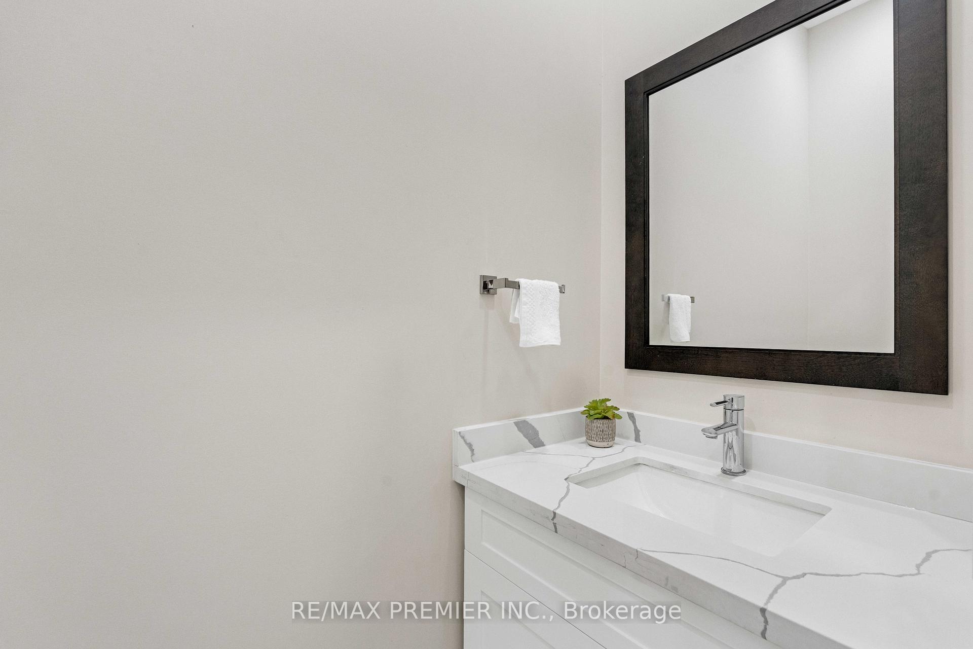 Photo 19 of 24 Francesca Court, Vaughan, East Woodbridge — HOMEH