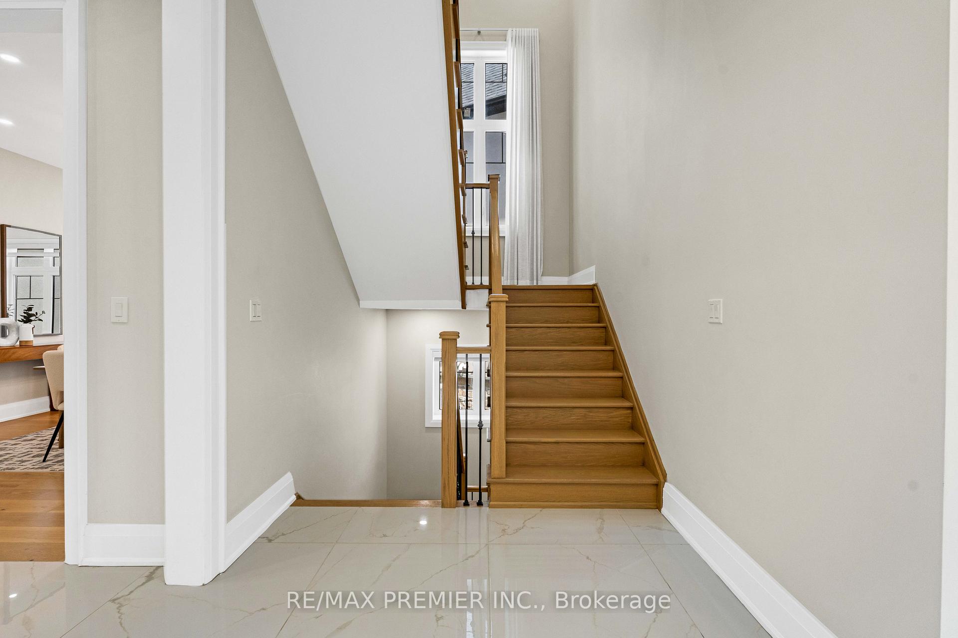 Photo 20 of 24 Francesca Court, Vaughan, East Woodbridge — HOMEH