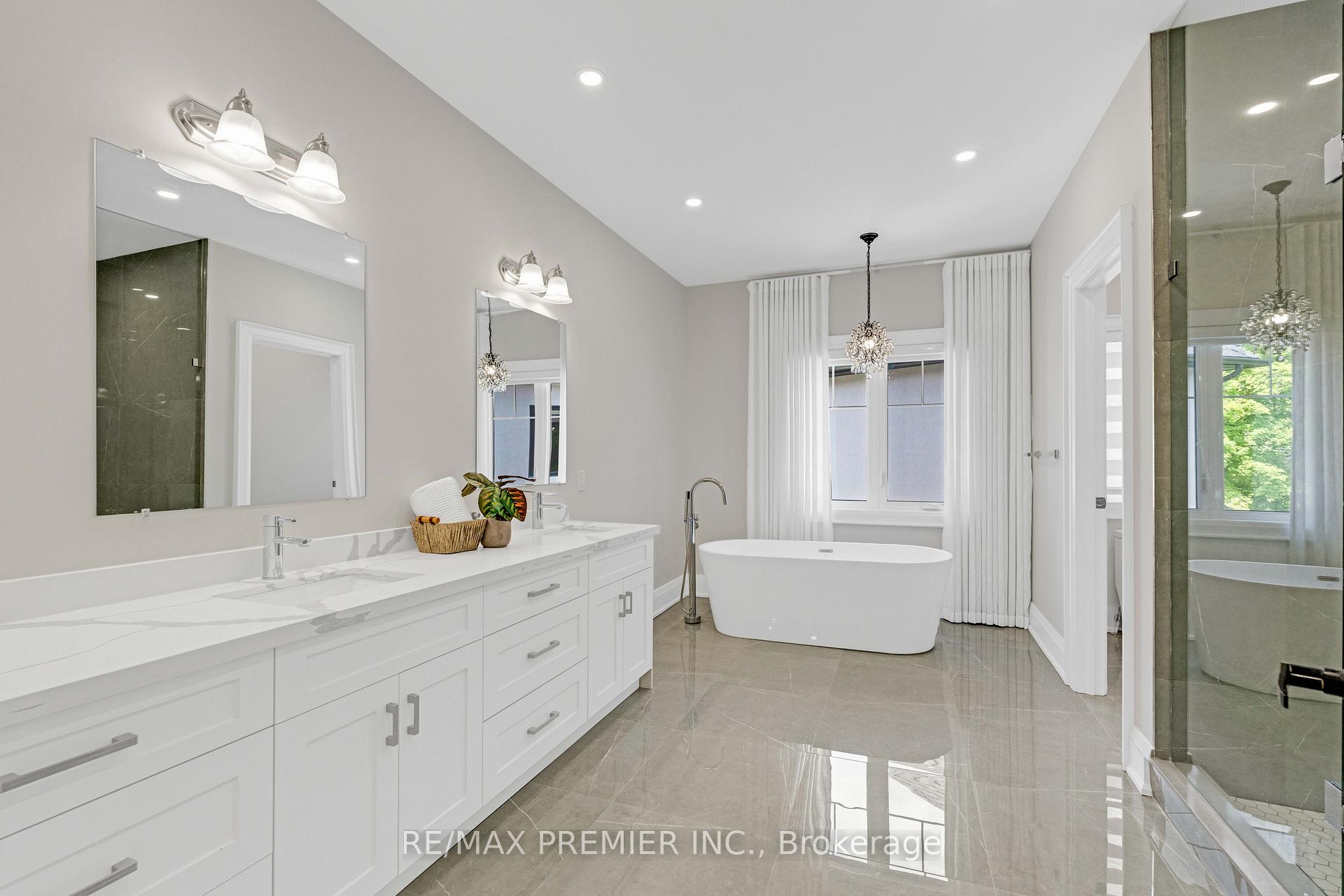 Photo 24 of 24 Francesca Court, Vaughan, East Woodbridge — HOMEH