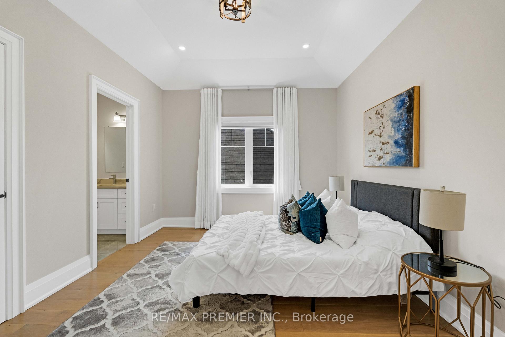 Photo 30 of 24 Francesca Court, Vaughan, East Woodbridge — HOMEH
