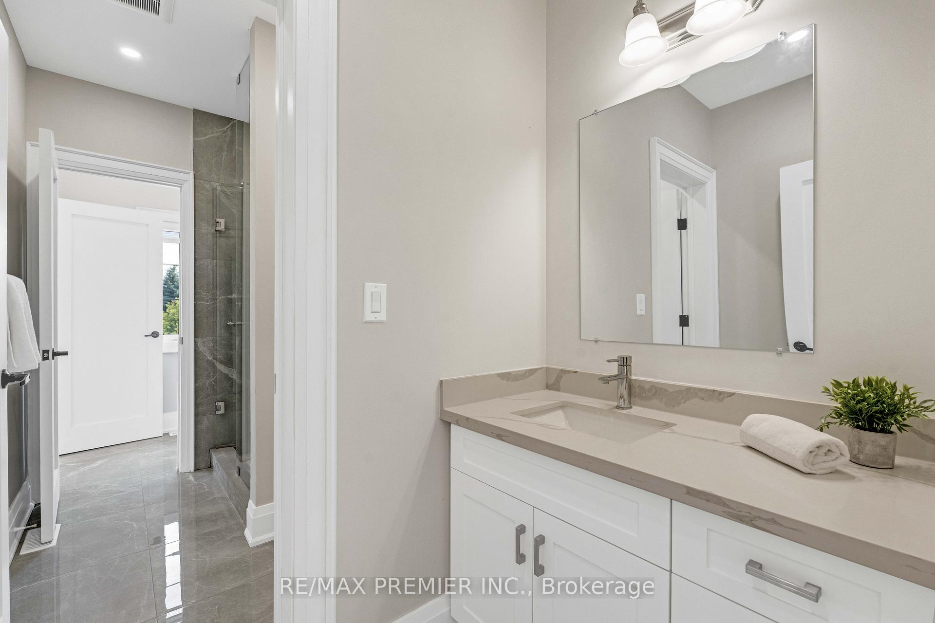 Photo 31 of 24 Francesca Court, Vaughan, East Woodbridge — HOMEH