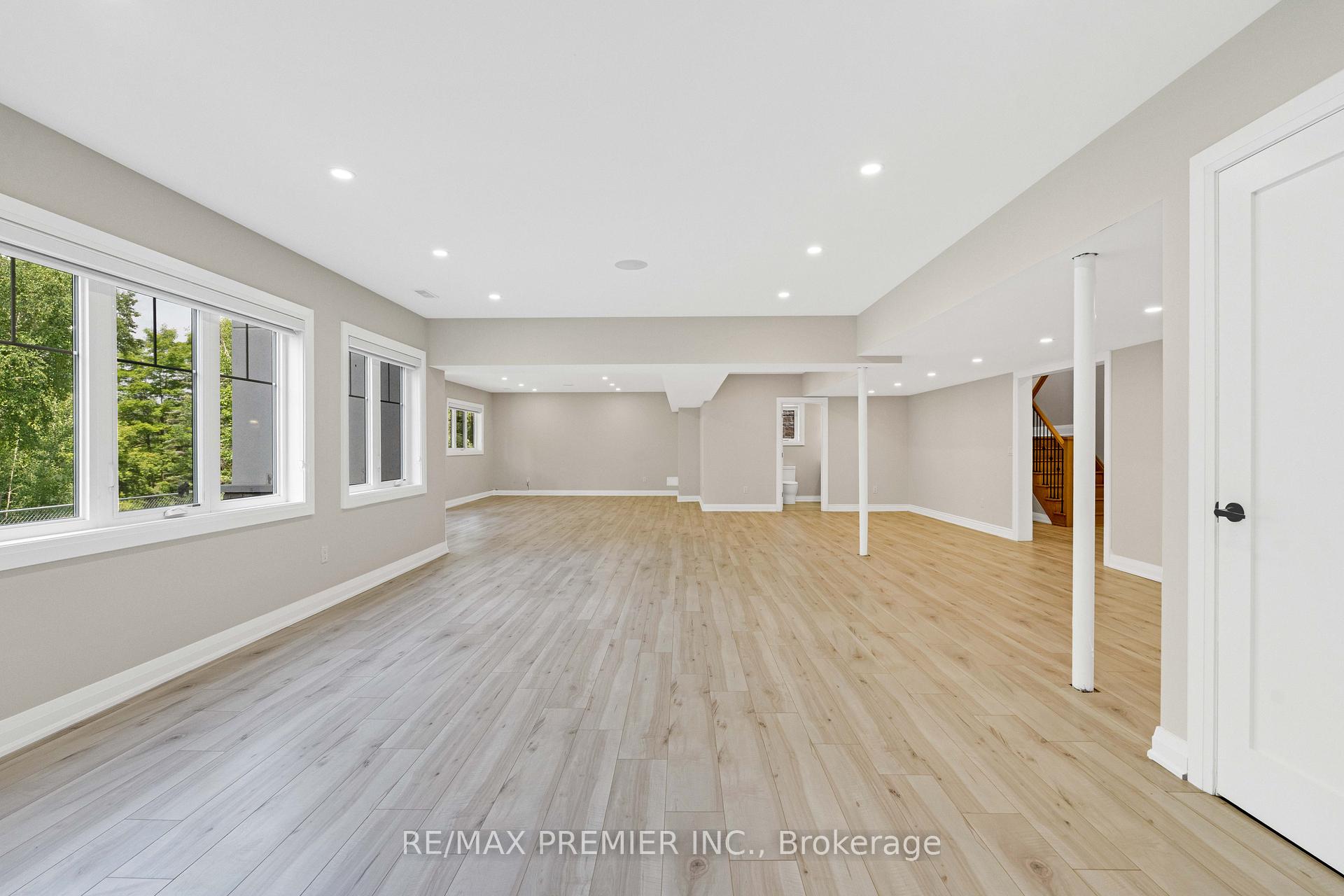 Photo 38 of 24 Francesca Court, Vaughan, East Woodbridge — HOMEH