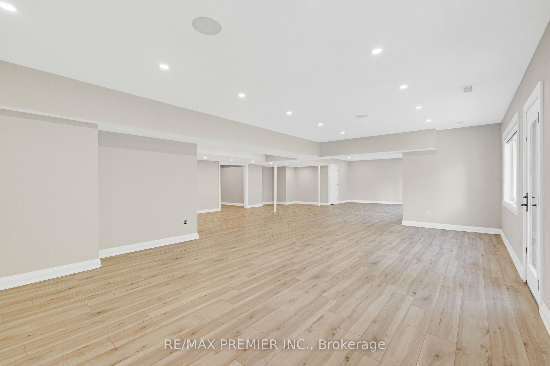 Photo 39 of 24 Francesca Court, Vaughan, East Woodbridge — HOMEH