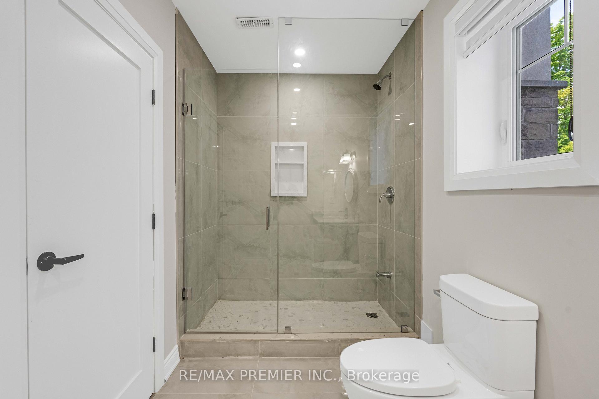 Photo 41 of 24 Francesca Court, Vaughan, East Woodbridge — HOMEH