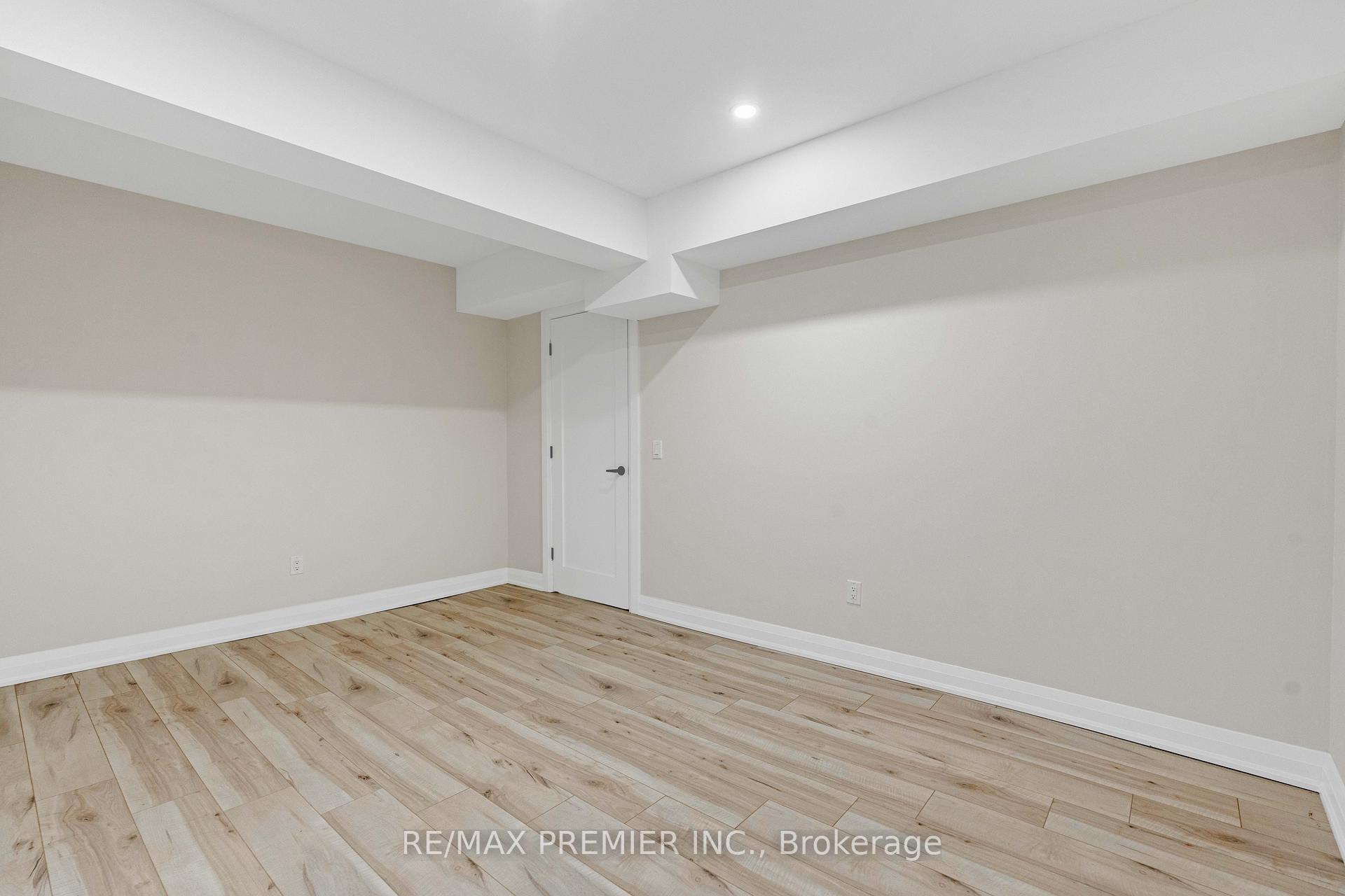 Photo 42 of 24 Francesca Court, Vaughan, East Woodbridge — HOMEH