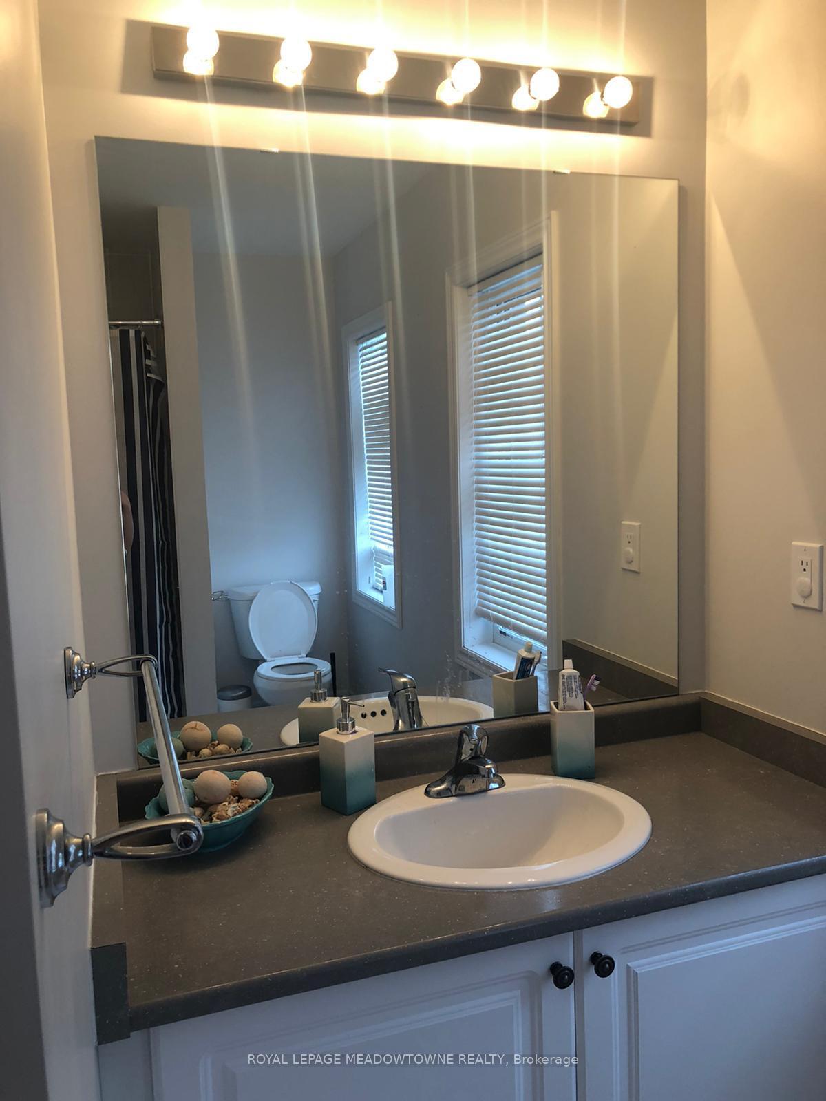 Photo 13 of 115 Barons Street, Vaughan, Kleinburg — HOMEH