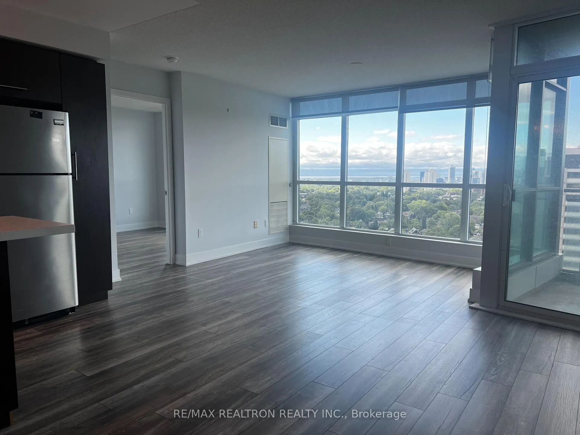Photo 11 of Unit 2002, 1048 Broadview Ave, Toronto, Broadview North — HOMEH