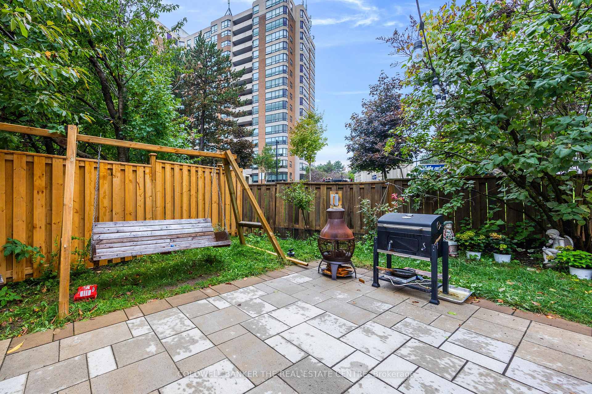 Photo 26 of 32 Rejane Crescent, Vaughan, Crestwood-Springfarm-Yorkhill — HOMEH