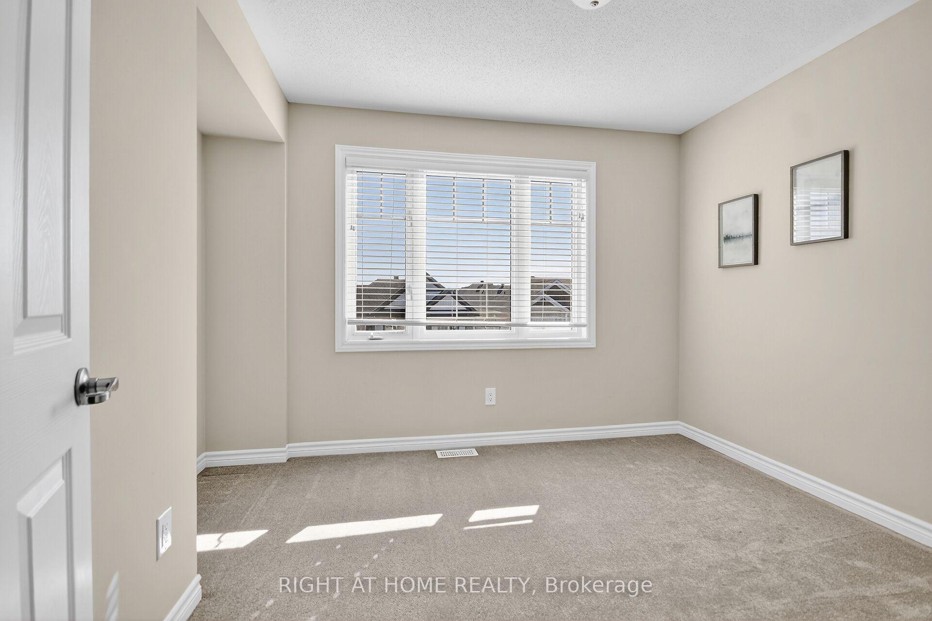 Photo 14 of 91 Buffalograss Crescent, Ottawa, Barrhaven - Half Moon Bay — HOMEH