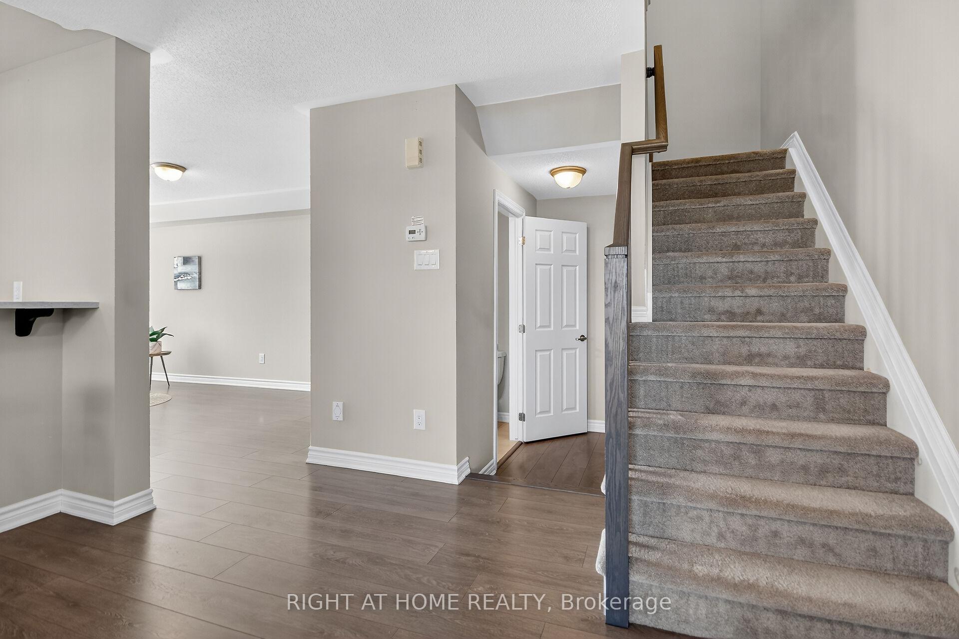 Photo 22 of 91 Buffalograss Crescent, Ottawa, Barrhaven - Half Moon Bay — HOMEH