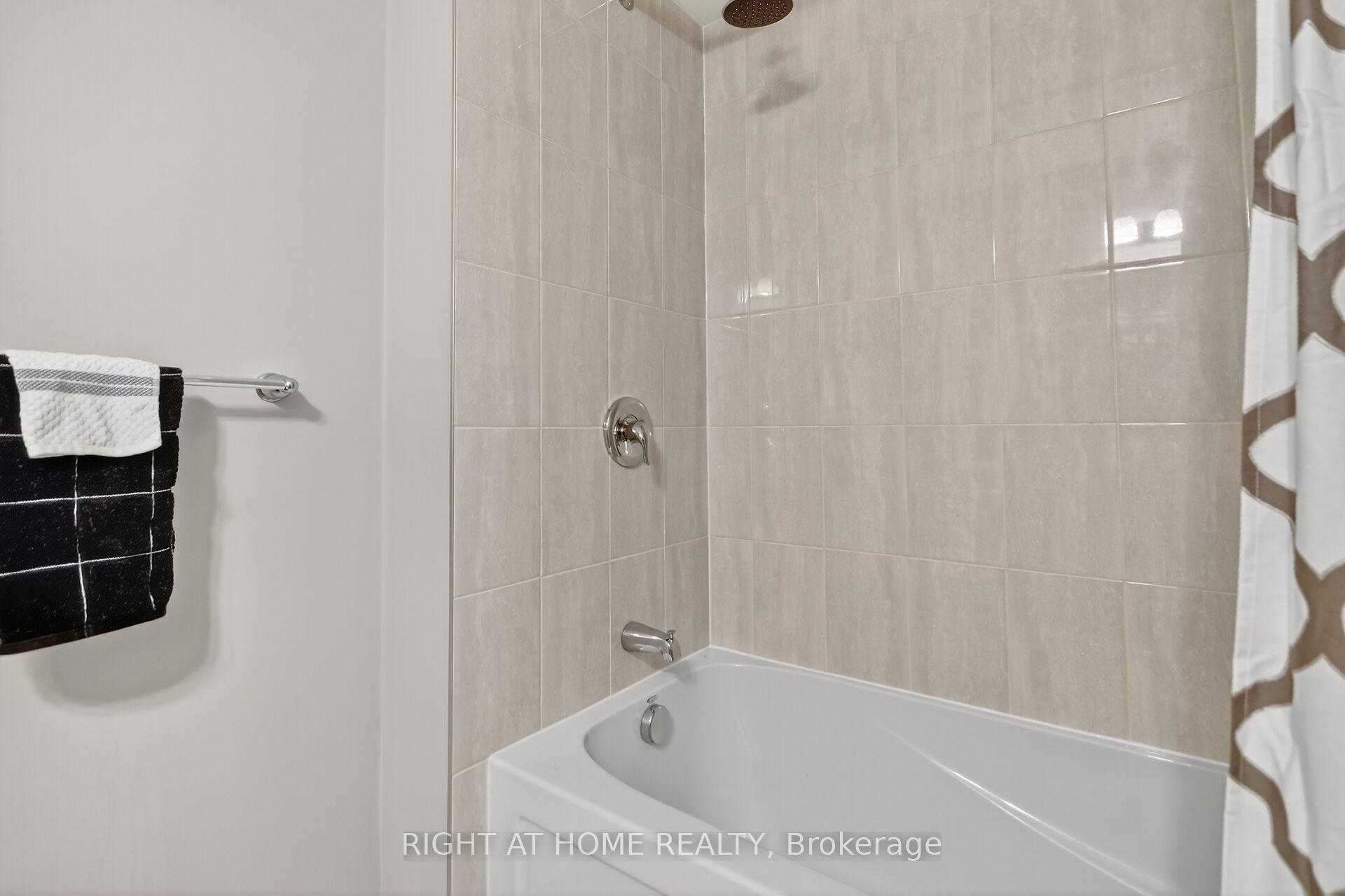 Photo 21 of 91 Buffalograss Crescent, Ottawa, Barrhaven - Half Moon Bay — HOMEH