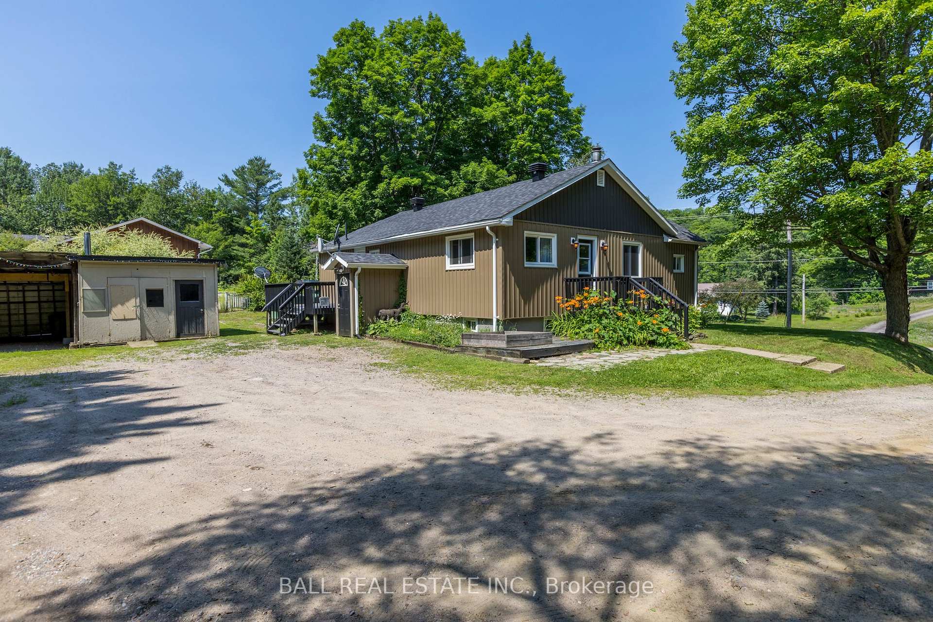 Photo 24 of 209 Monck Street, Bancroft, Bancroft Ward — HOMEH