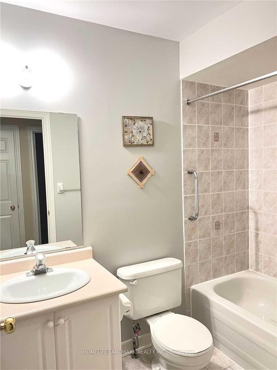 Photo 9 of 131 Primeau Drive, Aurora, Aurora Grove — HOMEH