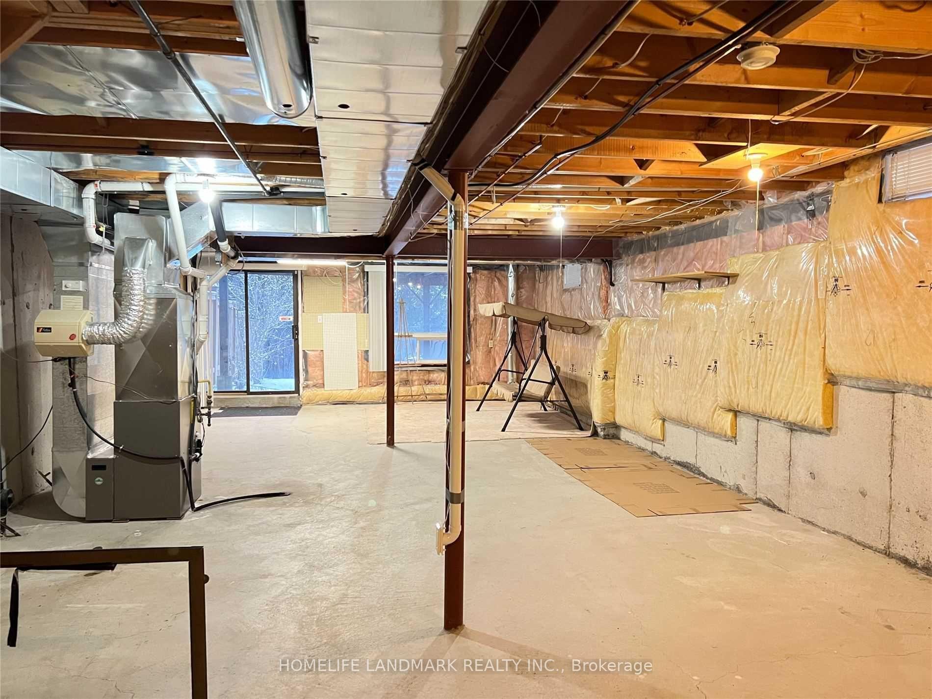 Photo 13 of 131 Primeau Drive, Aurora, Aurora Grove — HOMEH