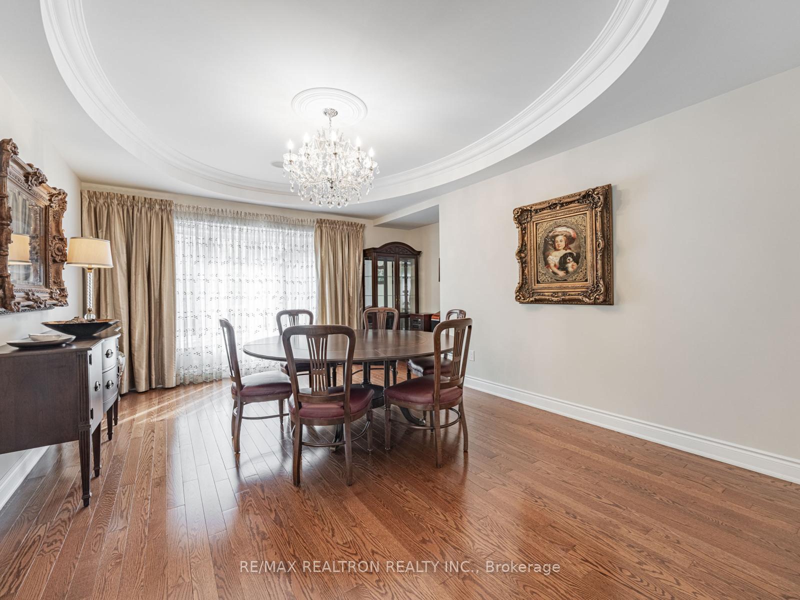 Photo 17 of 130 Cooks Mill Crescent, Vaughan, Patterson — HOMEH