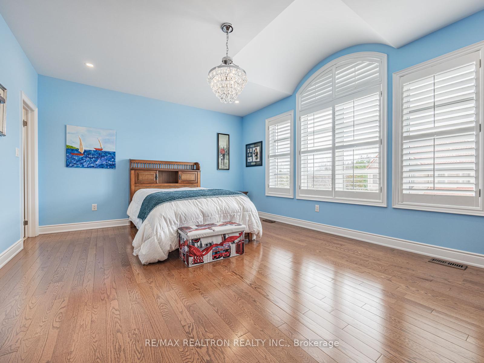 Photo 20 of 130 Cooks Mill Crescent, Vaughan, Patterson — HOMEH