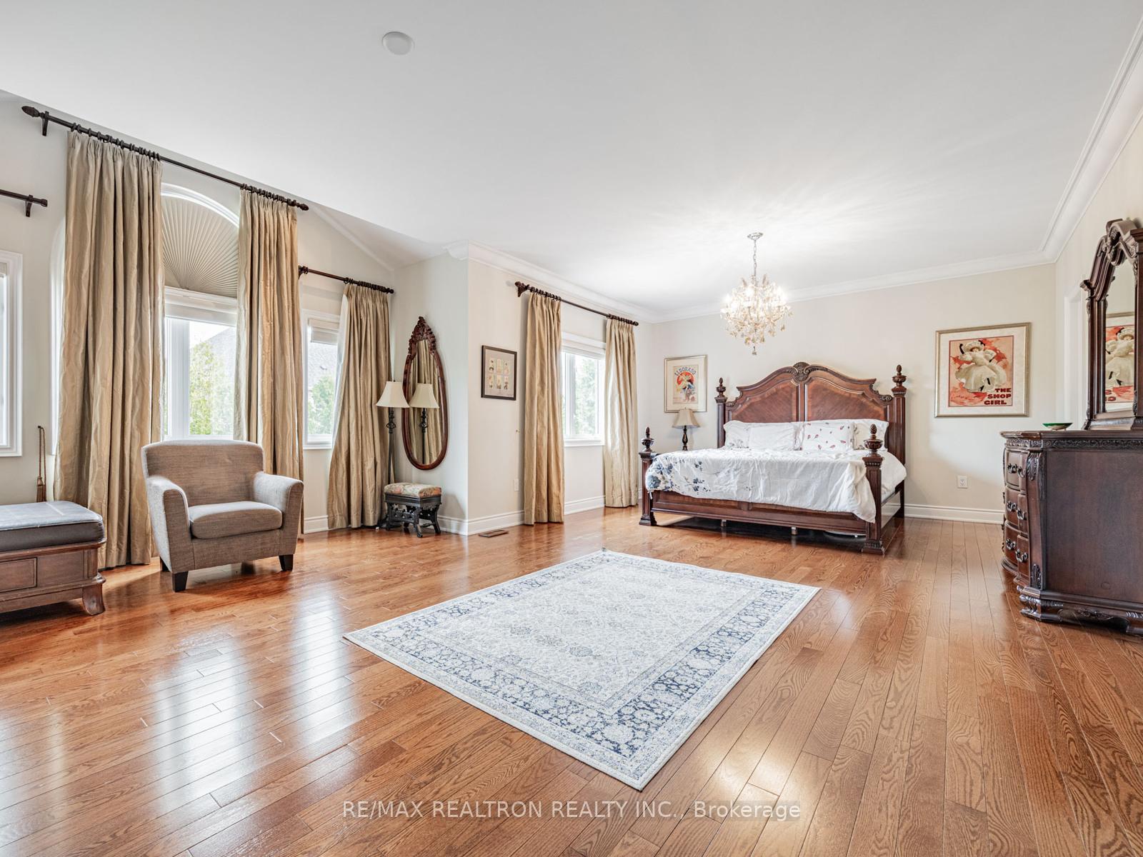 Photo 26 of 130 Cooks Mill Crescent, Vaughan, Patterson — HOMEH