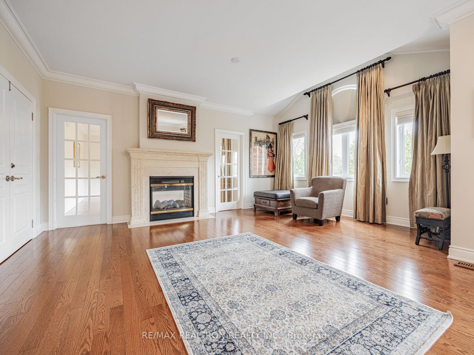 Photo 27 of 130 Cooks Mill Crescent, Vaughan, Patterson — HOMEH